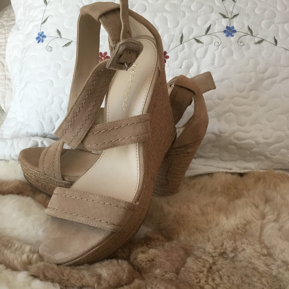 Marc Fisher heels. NWT.